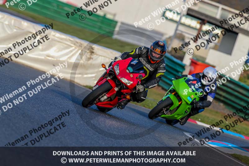 PJM Wedding Photography;enduro digital images;event digital images;eventdigitalimages;mallory park;mallory park photographs;mallory park trackday;mallory park trackday photographs;no limits trackdays;peter wileman photography;racing digital images;trackday digital images;trackday photos